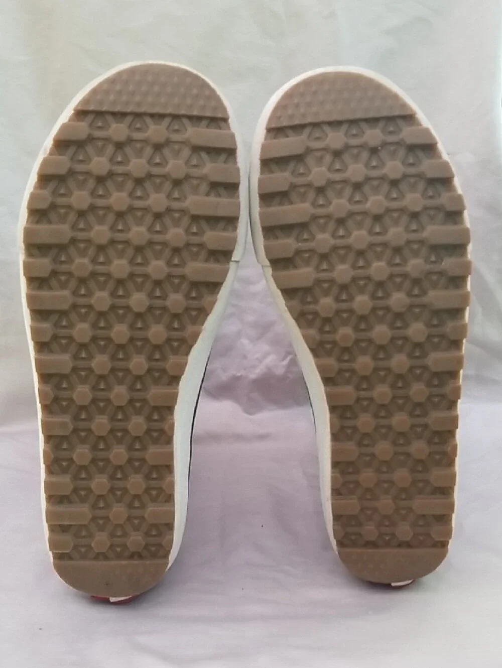 Vans Men's 11 Rare Standard Mid Waterproof Fleece Lined Boots 22